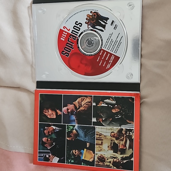 The Sopranos The Complete 1st Season DVD Box Set - Picture 5 of 7
